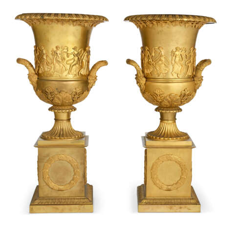 A PAIR OF FRENCH ORMOLU URNS - photo 3