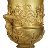 A PAIR OF FRENCH ORMOLU URNS - фото 7