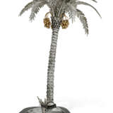 AN ITALIAN PARCEL-GILT SILVER FIGURAL GROUP AND PALM TREE - фото 3