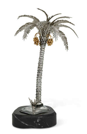 AN ITALIAN PARCEL-GILT SILVER FIGURAL GROUP AND PALM TREE - Foto 3