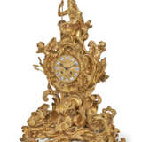 A NAPOLEON III ORMOLU MANTEL CLOCK - фото 2