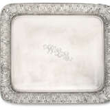 A LARGE AND UNUSUAL AMERICAN SILVER TRAY - Foto 1