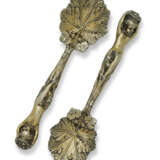 A PAIR OF REGENCY SILVER-GILT BERRY SPOONS - Foto 1