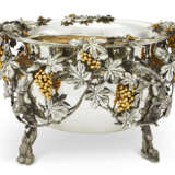 A LARGE ITALIAN PARCEL-GILT SILVER PUNCH BOWL - photo 1
