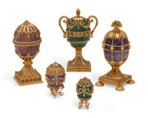 A GROUP OF FIVE GREEK GOLD AND GEM-MOUNTED HARDSTONE EGGS