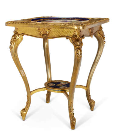 A GILTWOOD AND VIENNA STYLE PORCELAIN GUERIDON - фото 4