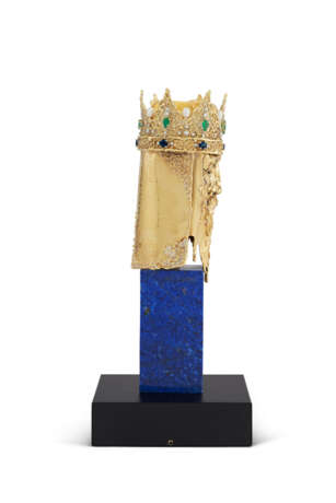 A ELIZABETH II GEM-SET 18K GOLD BUST OF A KING - фото 4