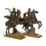A PAIR OF FRENCH PATINATED AND GILT-BRONZE FIGURES ON HORSEBACK - фото 7