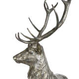 A LARGE FRENCH SILVERED-BRONZE FIGURAL GROUP OF STAG AND FAWN - фото 5