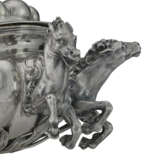AN ITALIAN SILVER SOUP TUREEN AND COVER - фото 2