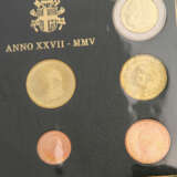 Vatikan - 2 x Vatikan - KMS 2005 à 3,88€, - фото 2