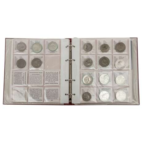 DDR - Collection of commemorative coins in album with 87 coins and 4x KMS - фото 1