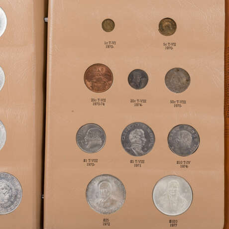A beautiful collection of coins from Mexico in album. - фото 3