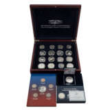 USA - Coin box with silver commemorative coins, - Foto 1