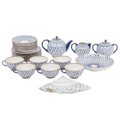 LOMONOSOV 22-piece tea set 'Cobalt net', 20th/21st c.