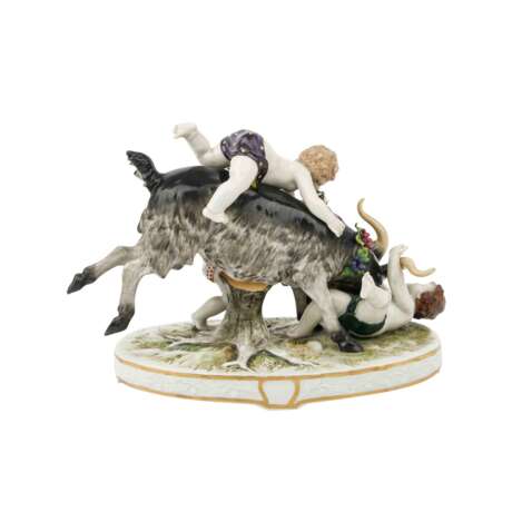 THURINGIA Group of figures '3 putti with goat', 19th/20th c. - photo 3