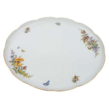 LUDWIGSBURG oval plate, 1st choice, 20th c. - photo 1