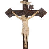 BILDSCHNITZER 19th century, crucifix, end of 19th century, - фото 2