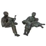 SCULPTURE/IN 20th/21st c., 2 edge figures: "Woman with child" & "Reading gentleman", - photo 5