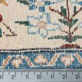 Oriental carpet with silk. NAIN/PERSIA, 20th century, ca. 104x62 cm - Foto 3