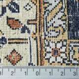 Oriental silk carpet. GHOM/PERSIA, 20th century, 133,5x82,5 cm. - Foto 3