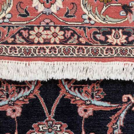 Oriental carpet. TEREBRIS/PERSIA, 20th century, 341x253 cm. - Foto 3