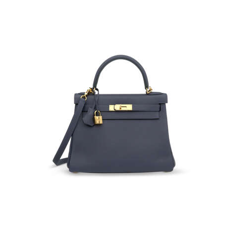 A BLEU NUIT TOGO LEATHER RETOURNÉ KELLY 28 WITH GOLD HARDWARE - фото 1