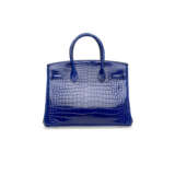 A SHINY BLEU SAPHIR POROSUS CROCODILE BIRKIN 30 WITH PALLADIUM HARDWARE - Foto 4