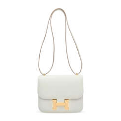 A LIMITED EDITION MUSHROOM & BISCUIT CHÈVRE LEATHER VERSO MINI CONSTANCE 18 WITH GOLD HARDWARE