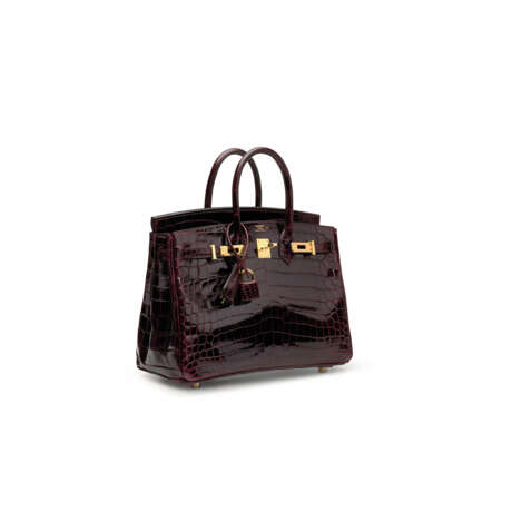 A SHINY BORDEAUX NILOTICUS CROCODILE BIRKIN 25 WITH GOLD HARDWARE - фото 2