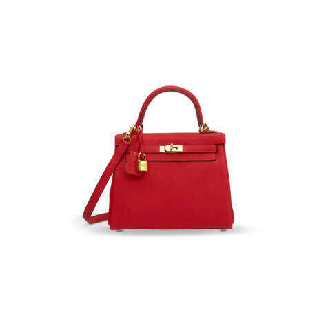 A ROUGE DE COEUR TOGO LEATHER RETOURNÉ KELLY 25 WITH GOLD HARDWARE - photo 1