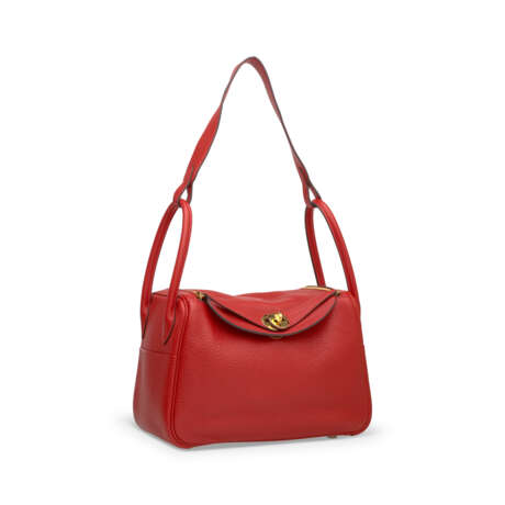 A ROUGE TOMATE CLÉMENCE LEATHER LINDY 26 WITH GOLD HARDWARE - Foto 2