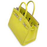 A LIMITED EDITION LIME & GRIS PERLE EPSOM LEATHER CANDY BIRKIN 35 WITH PALLADIUM HARDWARE - Foto 7