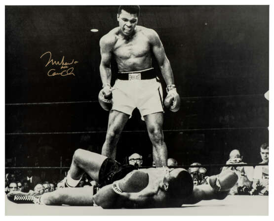 Muhammad Ali vs. Sonny Liston, 25 May 1965 - photo 1