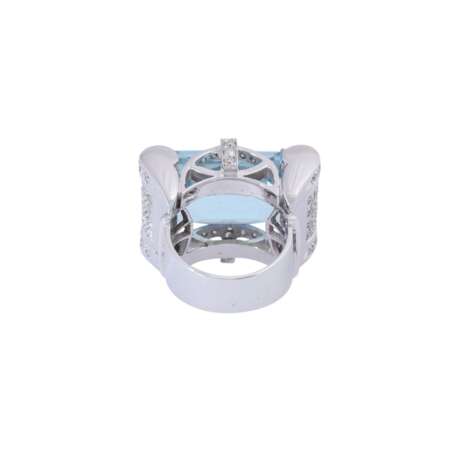 Ring with aquamarine about 19 ct and diamonds - фото 2