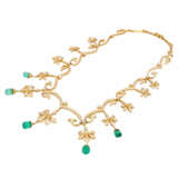 Magnificent necklace with diamonds total ca. 12 ct and 5 emerald drops - фото 3