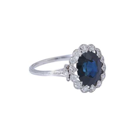 Art Deco ring with sapphire ca. 3,5 ct and diamonds - photo 1