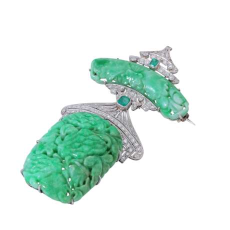Brooch pendant with jadeite and diamonds - photo 3