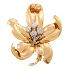 CARL BUCHERER Flower brooch with 4 old cut diamonds together ca. 1 ct,