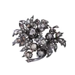 Historism brooch with diamonds total ca. 2,5 ct,