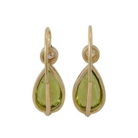 Earrings with fine peridot drops and diamonds total ca. 0,3 ct, - photo 2