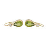 Earrings with fine peridot drops and diamonds total ca. 0,3 ct, - фото 3