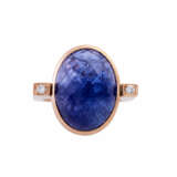 Ring with oval tanzanite ca. 38 ct flanked by diamonds total ca. 0,06 ct, - Foto 2