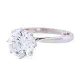Solitaire ring with diamond of ca. 2,64 ct (engraved), - фото 5