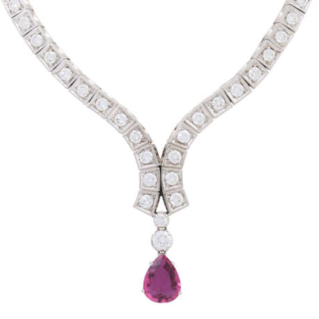 Necklace with pink sapphire drop and diamonds total ca. 3 ct, - photo 2
