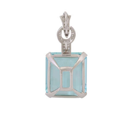 Pendant with aquamarine about 25 ct topped with diamonds, - Foto 2