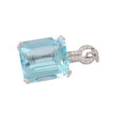 Pendant with aquamarine about 25 ct topped with diamonds, - фото 4