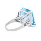 Ring with aquamarine c. 25 ct flanked by diamonds c. 0,25 ct, - Foto 3