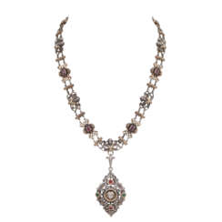 Historism necklace,
