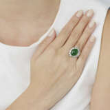 JADEITE AND DIAMOND RING; TOGETHER WITH A SAPPHIRE AND DIAMOND RING - photo 6